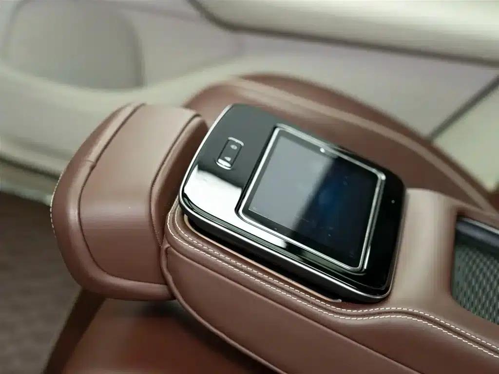 2021 Maybach GLS 480 4MATIC — миниатюра 11