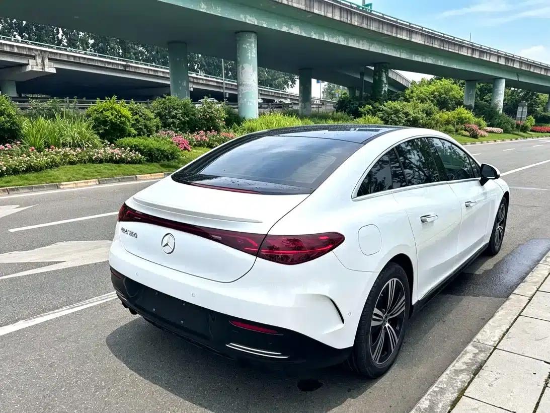 Mercedes-Benz EQE 2022 350 Luxury Edition — миниатюра 4