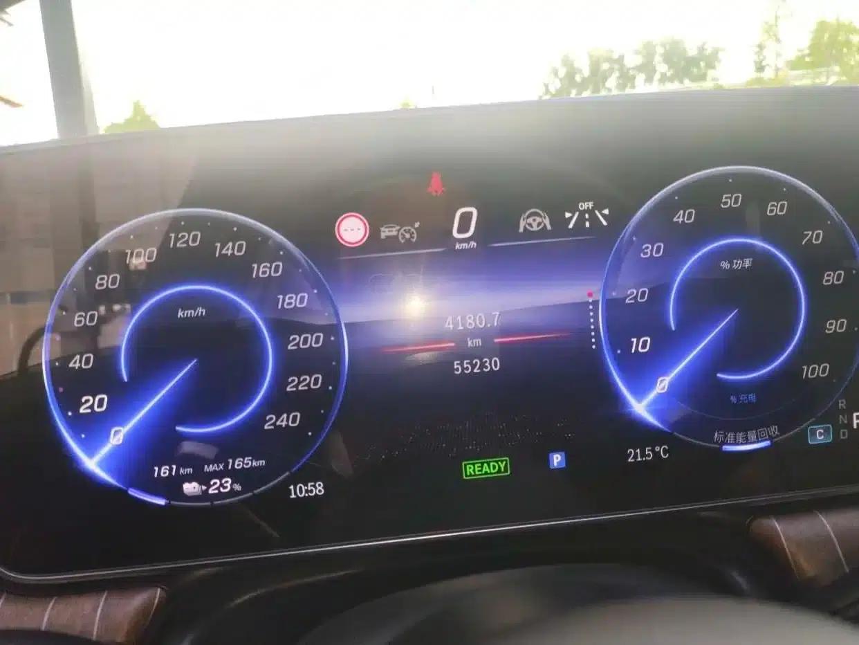 Mercedes-Benz EQE 2022 350 Luxury Edition — миниатюра 9