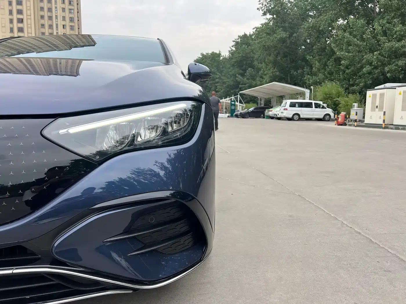 Mercedes-Benz EQE 2022 350 Luxury Edition — миниатюра 12