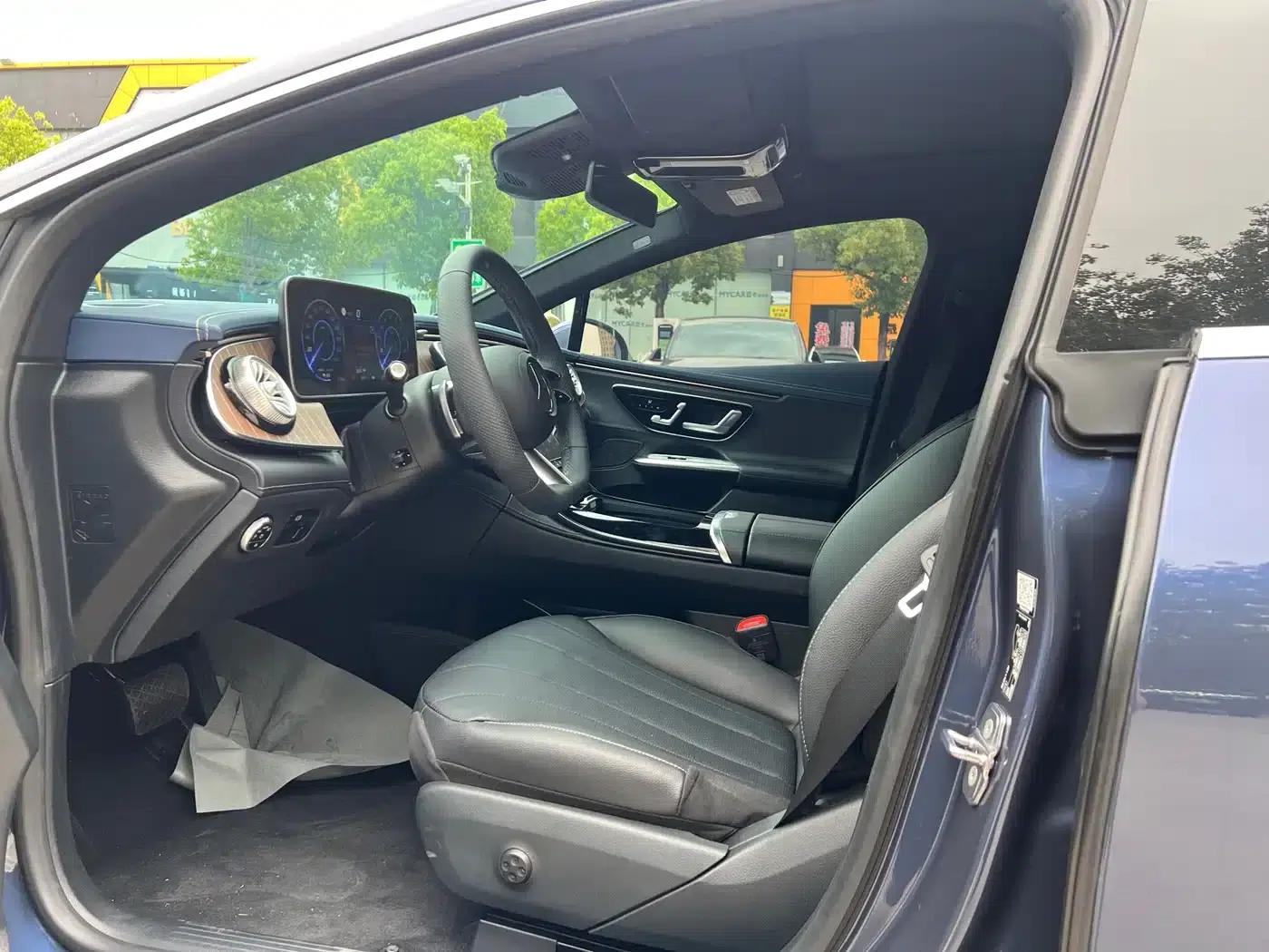 Mercedes-Benz EQE 2022 350 Luxury Edition — миниатюра 15