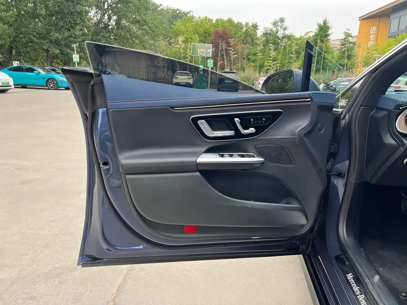 Mercedes-Benz EQE 2022 350 Luxury Edition — миниатюра 16