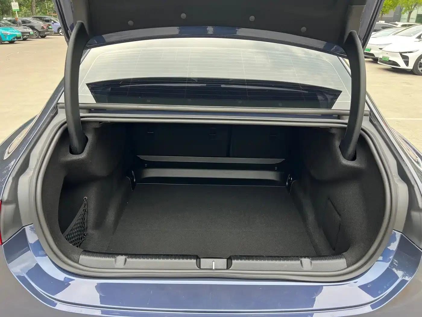 Mercedes-Benz EQE 2022 350 Luxury Edition — миниатюра 7
