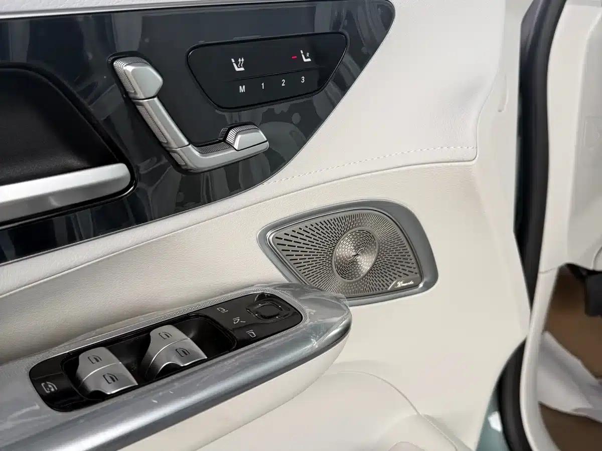 Mercedes-Benz EQE 2025 500 4MATIC Pioneer Edition — миниатюра 12