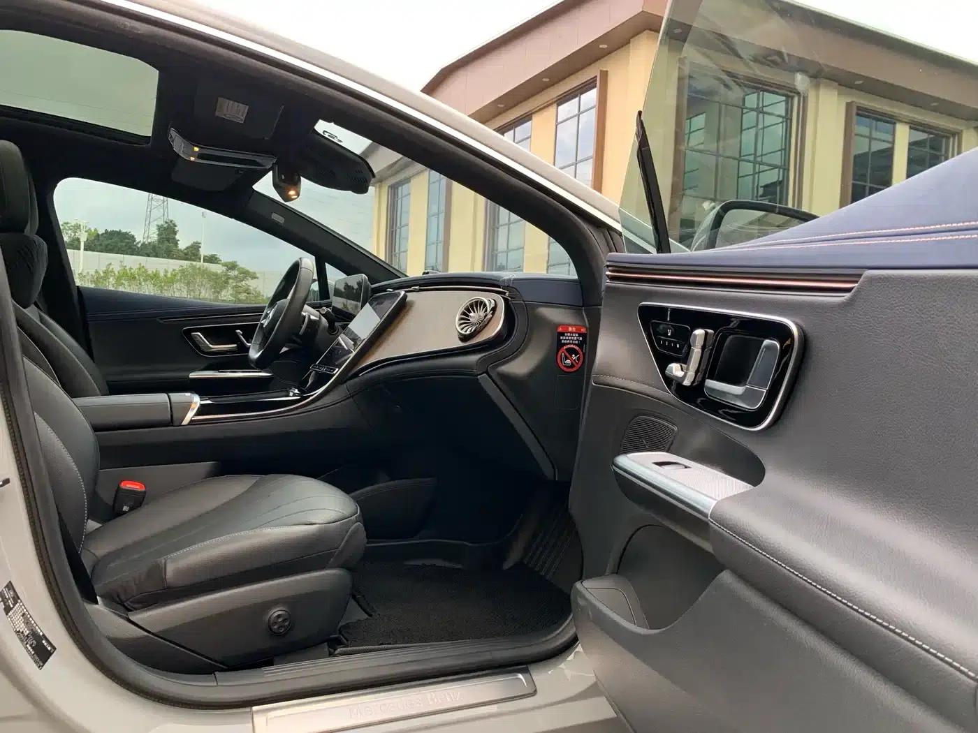 Mercedes-Benz EQE 2022 350 Pioneer Edition — миниатюра 16