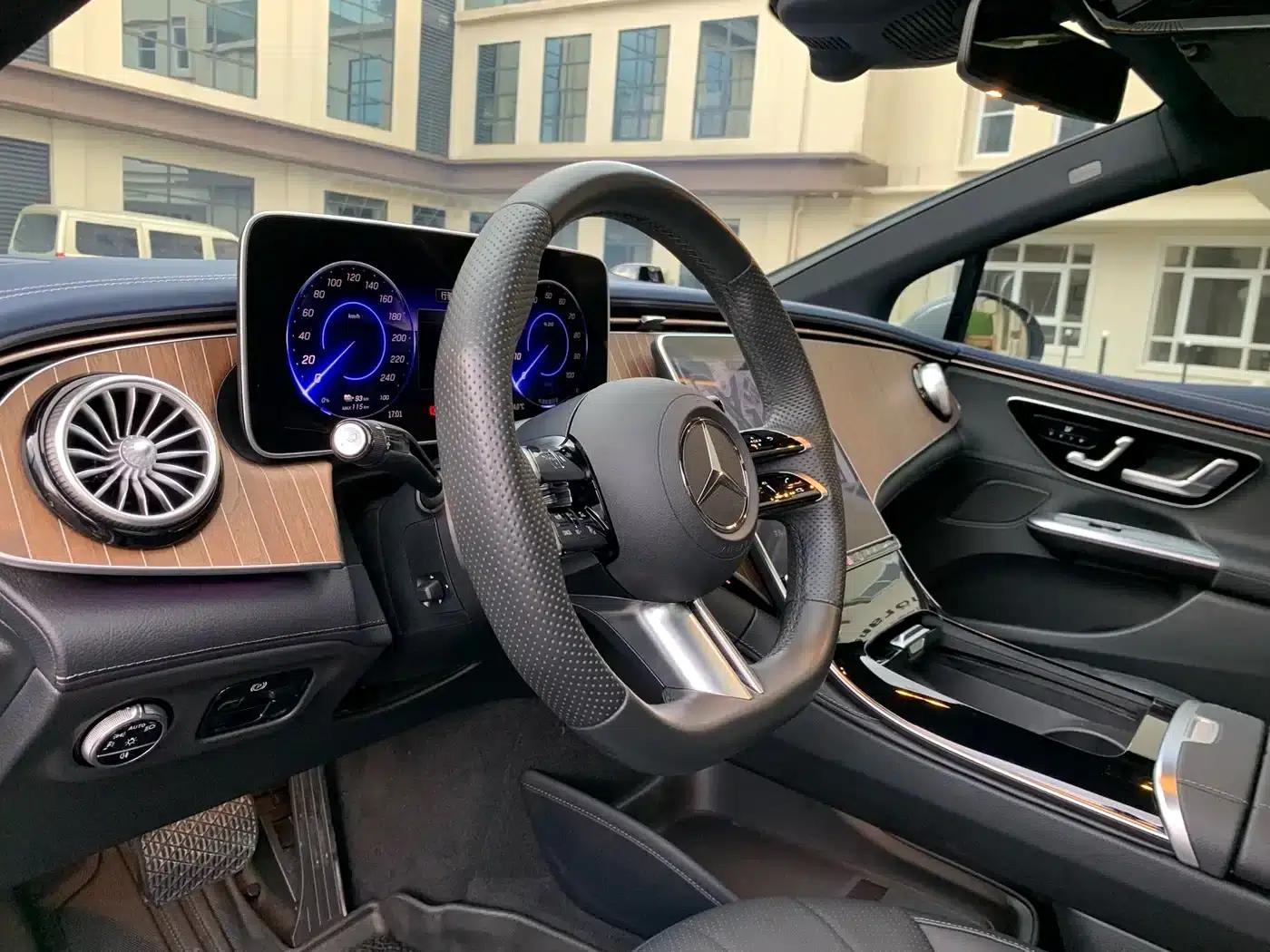 Mercedes-Benz EQE 2022 350 Pioneer Edition — миниатюра 18