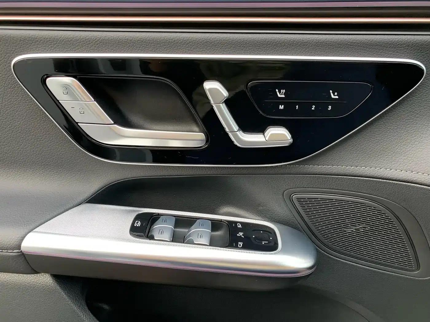Mercedes-Benz EQE 2022 350 Pioneer Edition — миниатюра 22