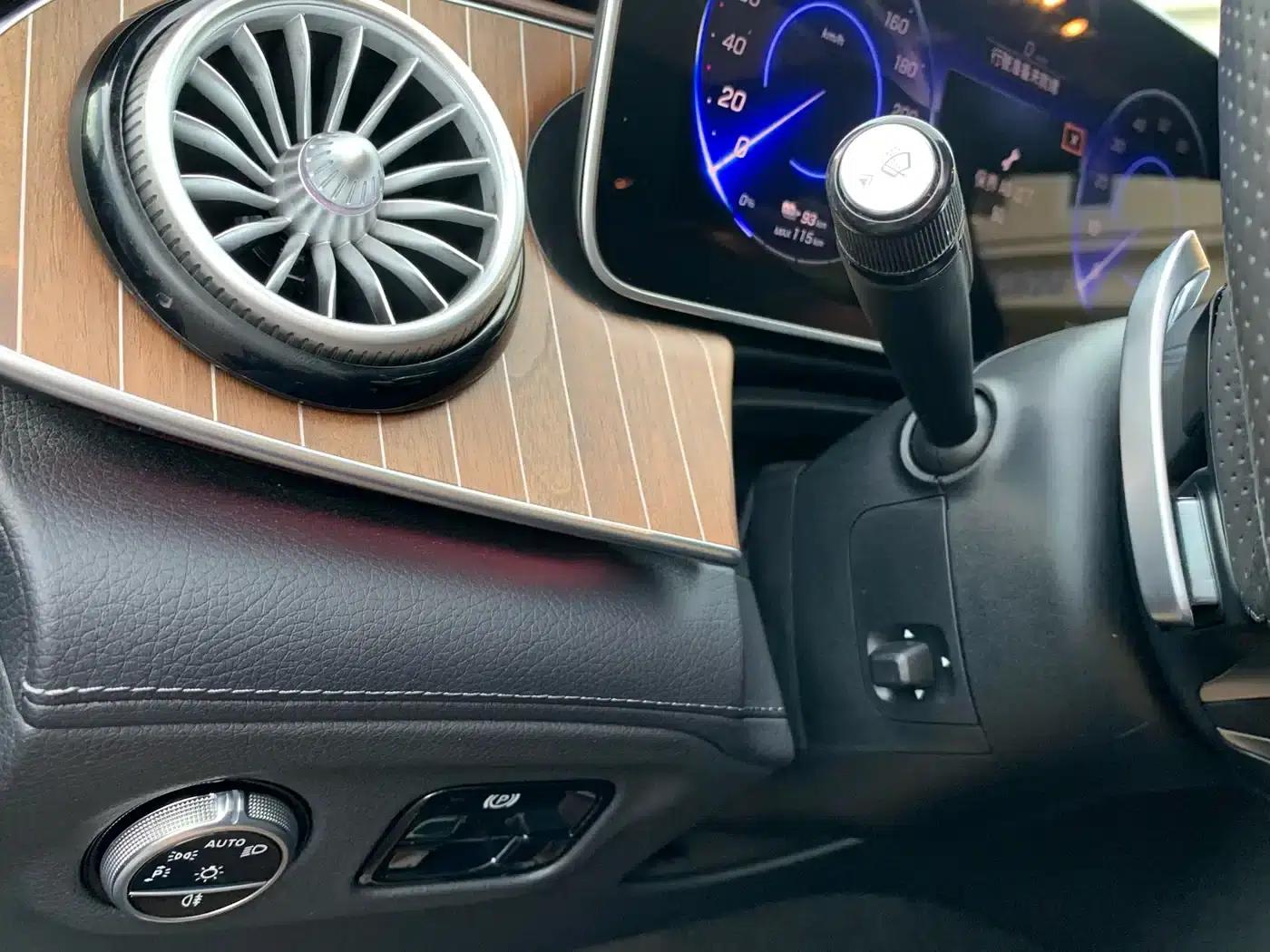 Mercedes-Benz EQE 2022 350 Pioneer Edition — миниатюра 23
