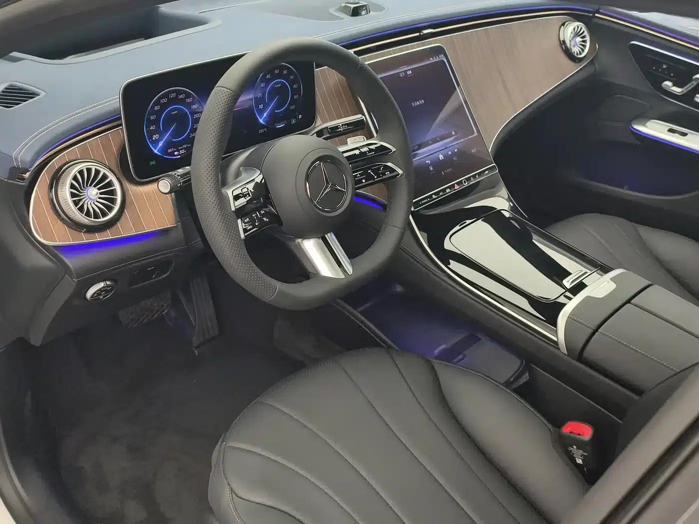 Mercedes-Benz EQE 2025 500 4MATIC Luxury Edition — миниатюра 10
