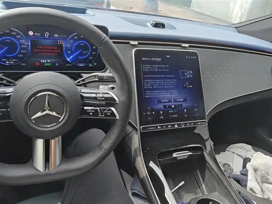 Mercedes-Benz EQE 2022 350 First Edition — миниатюра 12