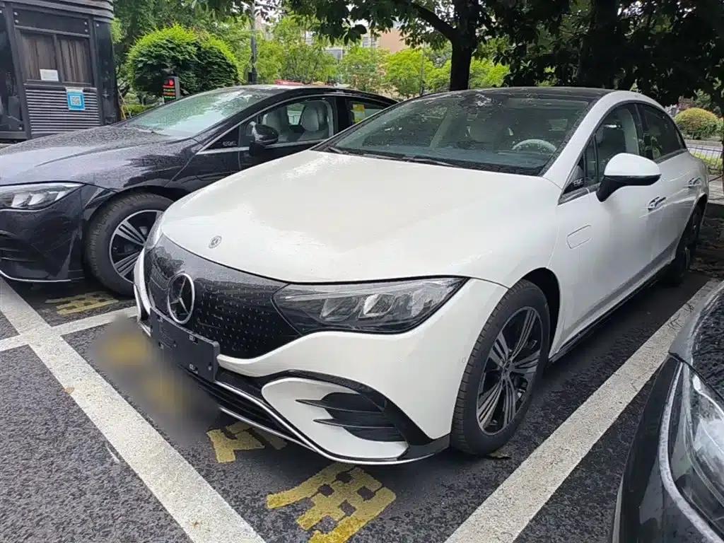 Mercedes-Benz EQE 2025 500 4MATIC Pioneer Edition — миниатюра 2