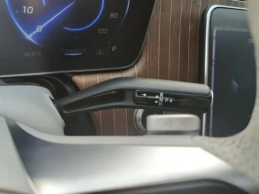 Mercedes-Benz EQE 2022 350 Pioneer Edition — миниатюра 14