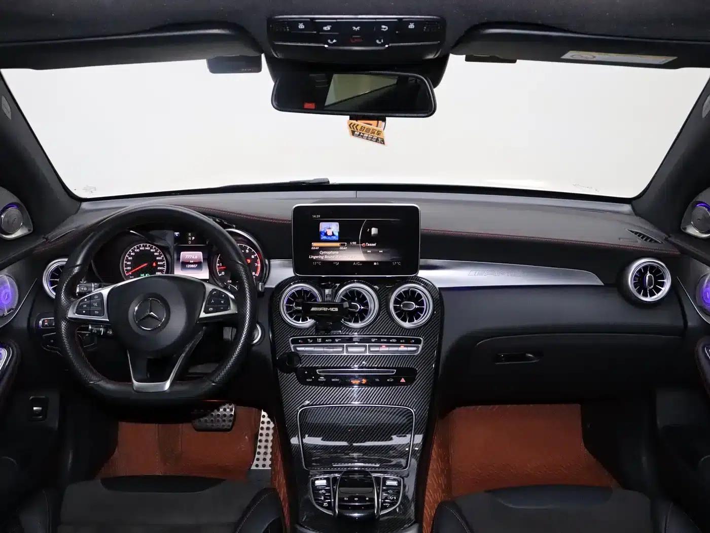 2017 Mercedes-Benz GLC AMG 43 4MATIC — миниатюра 20