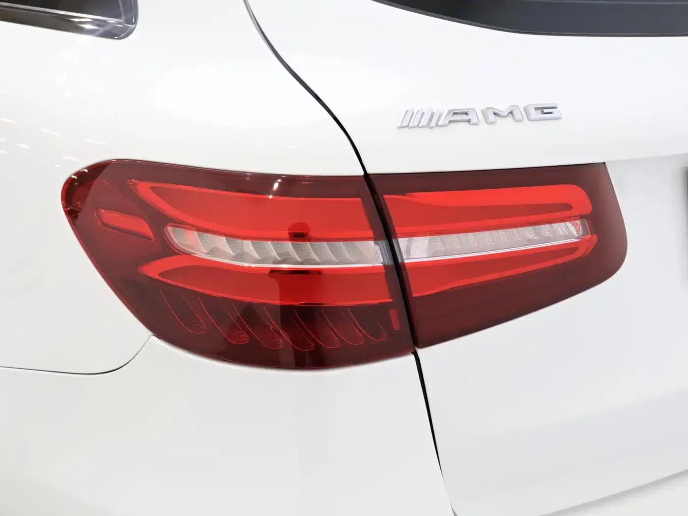 2017 Mercedes-Benz GLC AMG 43 4MATIC — миниатюра 22