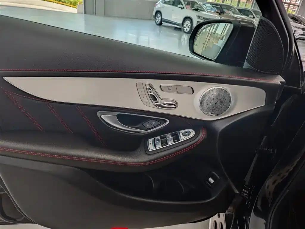 2017 Mercedes-Benz GLC AMG 43 4MATIC — миниатюра 18