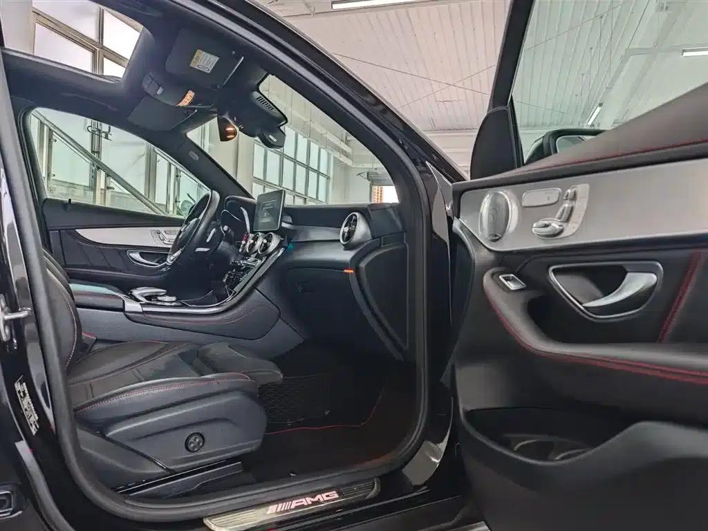 2017 Mercedes-Benz GLC AMG 43 4MATIC — миниатюра 26