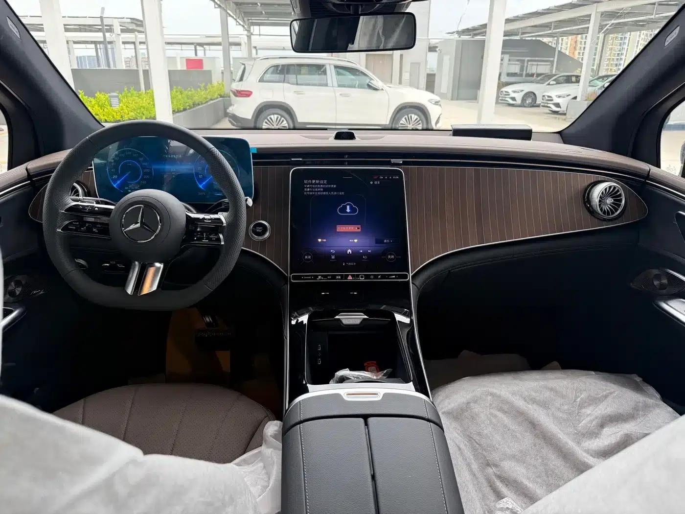 Mercedes-Benz EQE SUV 2024 500 4MATIC Luxury Edition — миниатюра 7