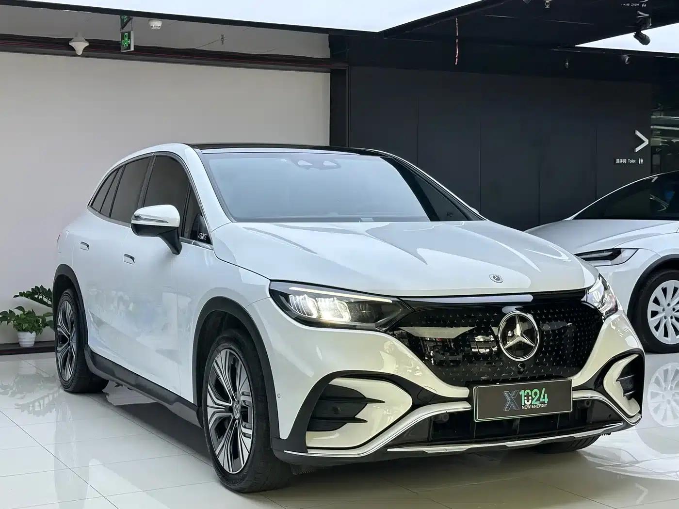 Mercedes-Benz EQE SUV 2023 350 4MATIC Luxury Edition — миниатюра 3