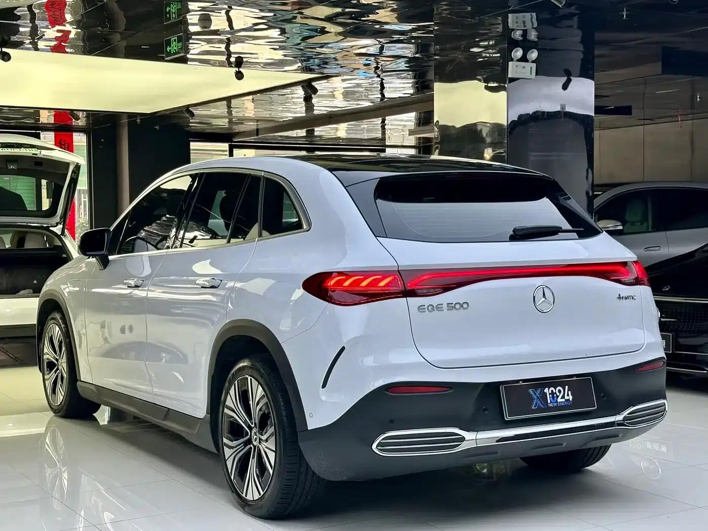Mercedes-Benz EQE SUV 2023 350 4MATIC Luxury Edition — миниатюра 6