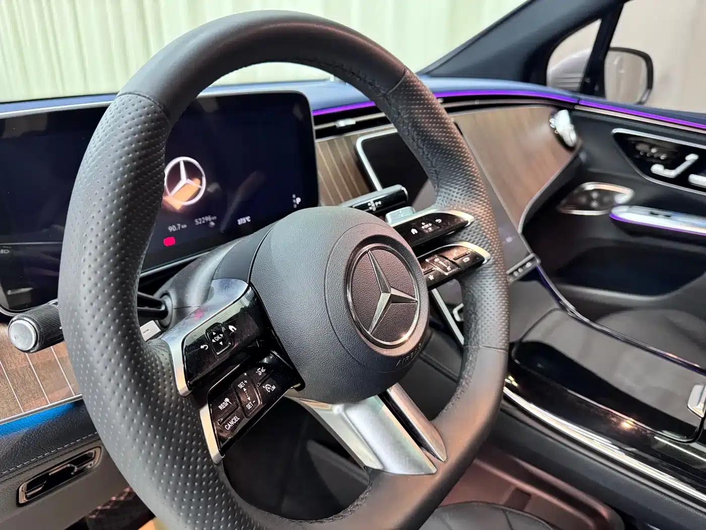 Mercedes-Benz EQE SUV 2023 500 4MATIC — миниатюра 7