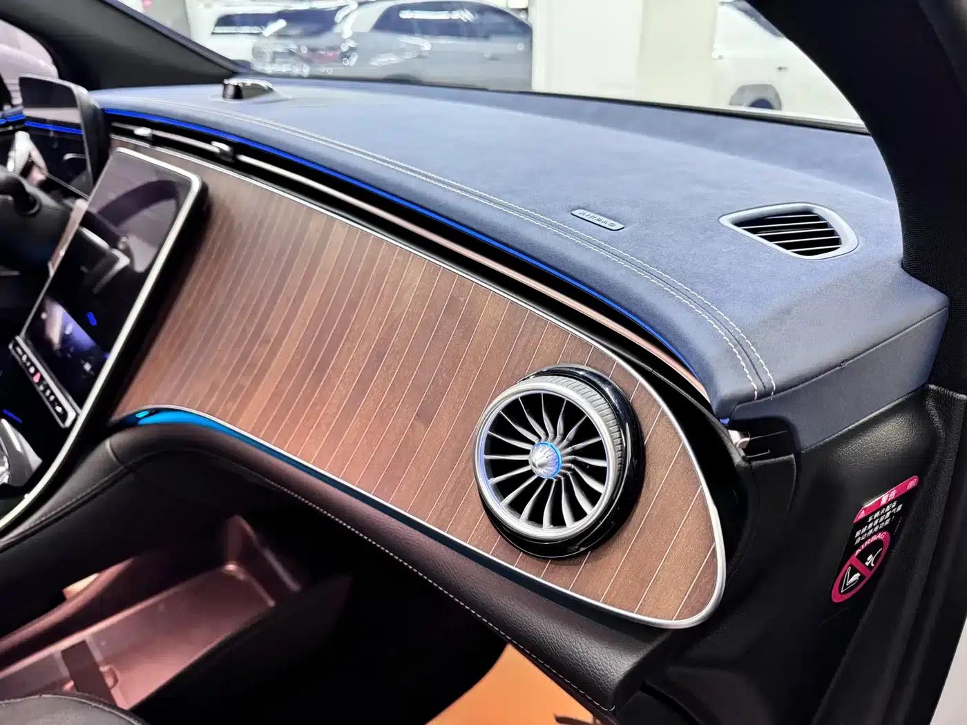 Mercedes-Benz EQE SUV 2023 500 4MATIC — миниатюра 9