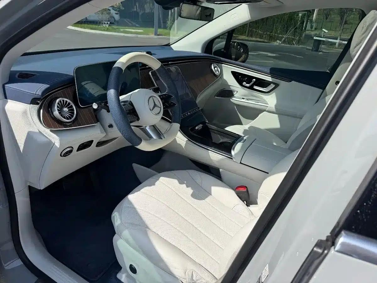 Mercedes-Benz EQE SUV 2023 350 4MATIC Pioneer Edition — миниатюра 9