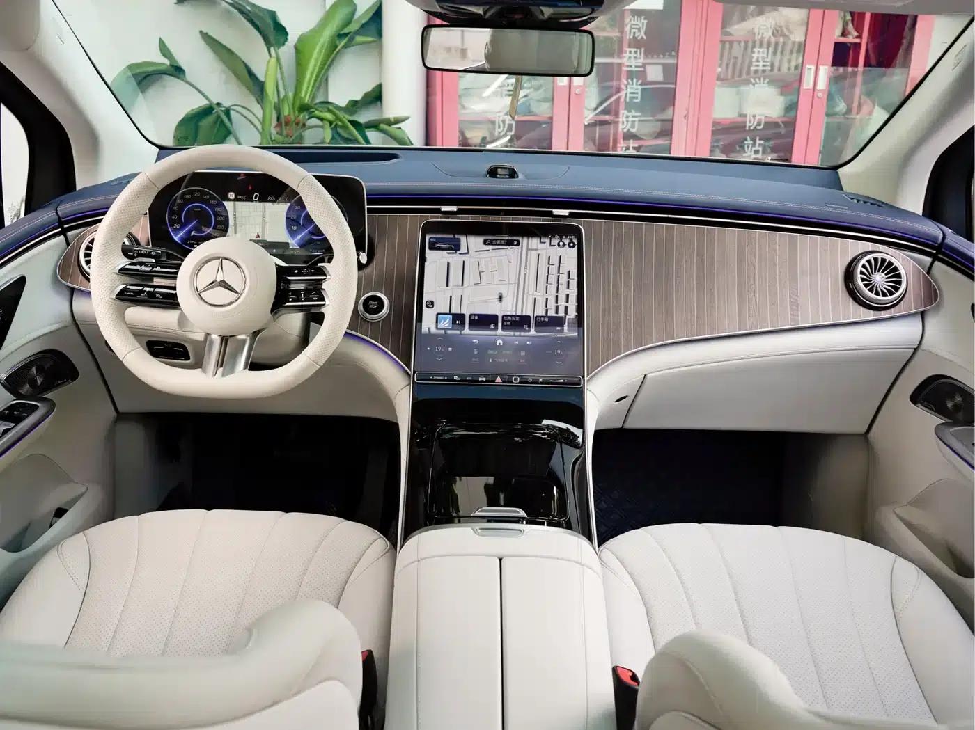 Mercedes-Benz EQE SUV 2023 350 4MATIC Luxury Edition — миниатюра 13