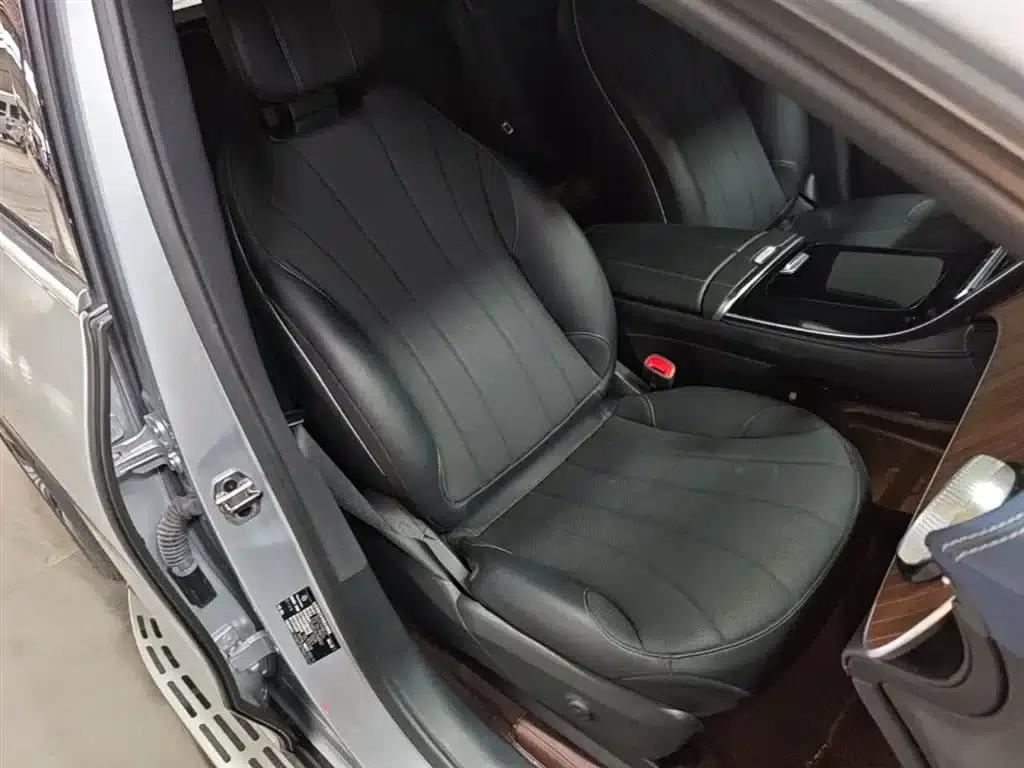 Mercedes-Benz EQE SUV 2023 350 4MATIC Luxury Edition — миниатюра 20
