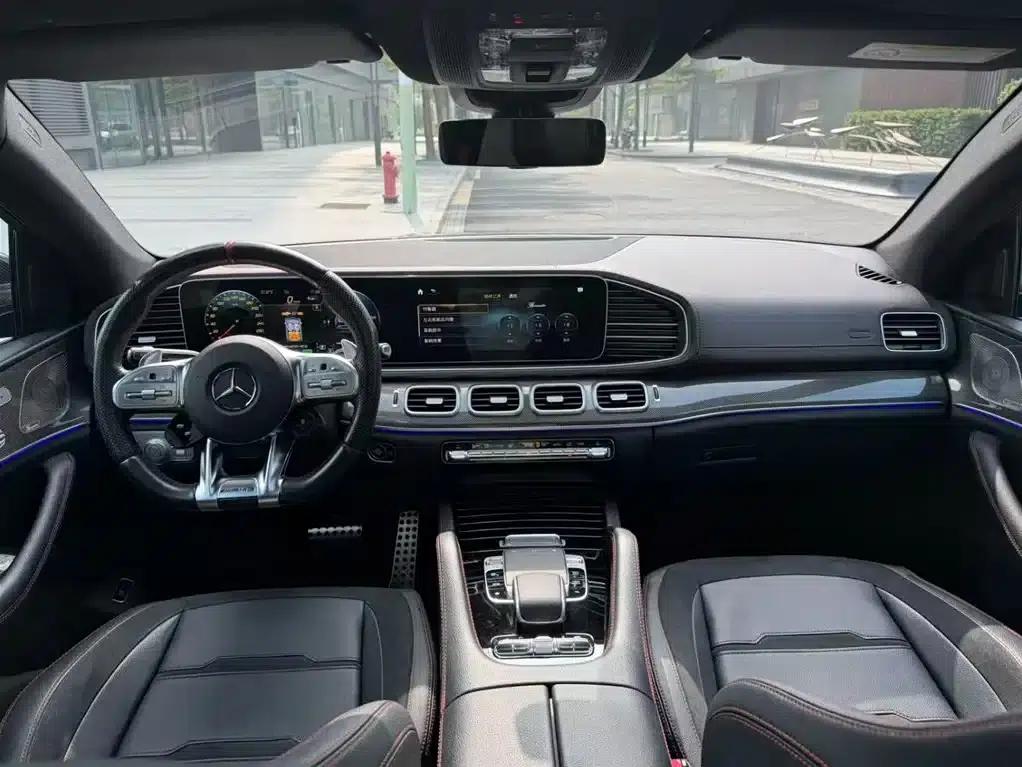 2022 Mercedes-Benz GLE Coupe AMG Model: AMG GLE 53 4MATIC+ Coupe SUV — миниатюра 2
