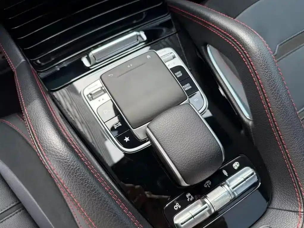 2022 Mercedes-Benz GLE Coupe AMG Model: AMG GLE 53 4MATIC+ Coupe SUV — миниатюра 18