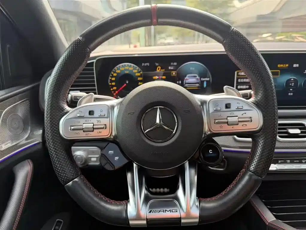 2022 Mercedes-Benz GLE Coupe AMG Model: AMG GLE 53 4MATIC+ Coupe SUV — миниатюра 5