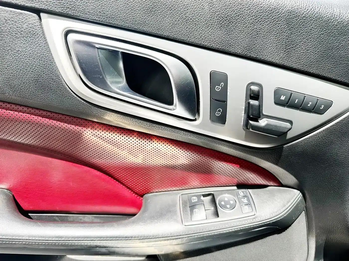 Mercedes-Benz SLK-Class 2011 SLK 200 Fashion Edition — миниатюра 11