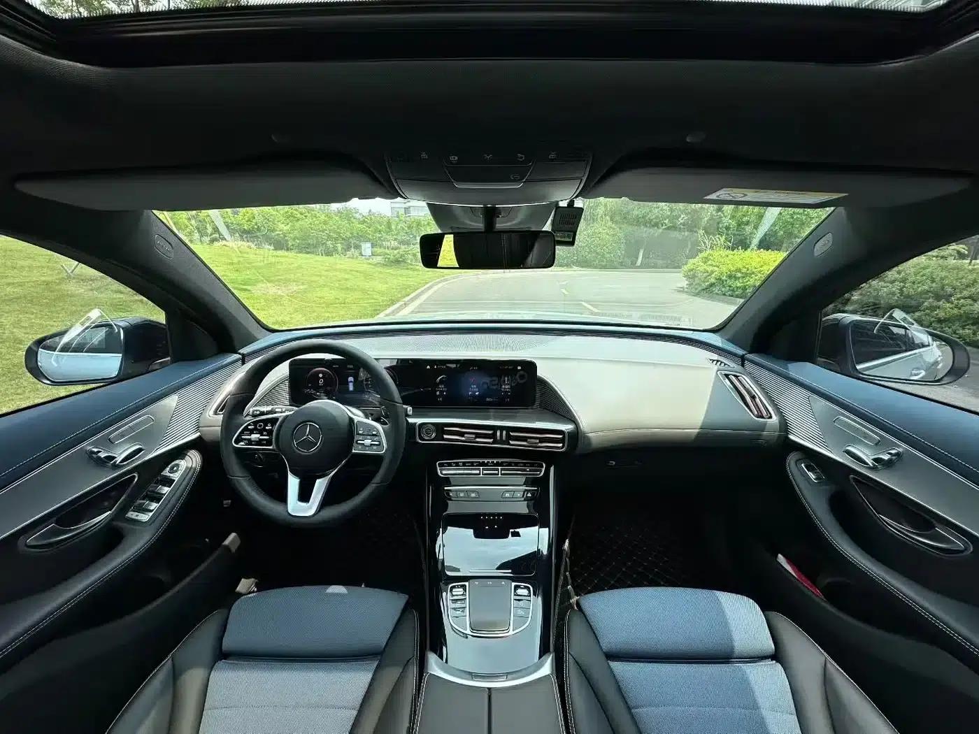 Mercedes-Benz EQC 2021 Model EQC 350 4MATIC — миниатюра 3