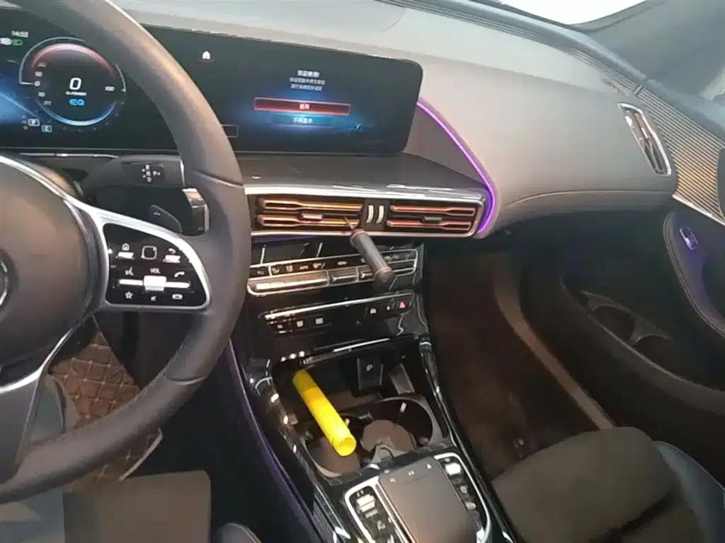 Mercedes-Benz EQC 2021 Model EQC 400 4MATIC — миниатюра 13