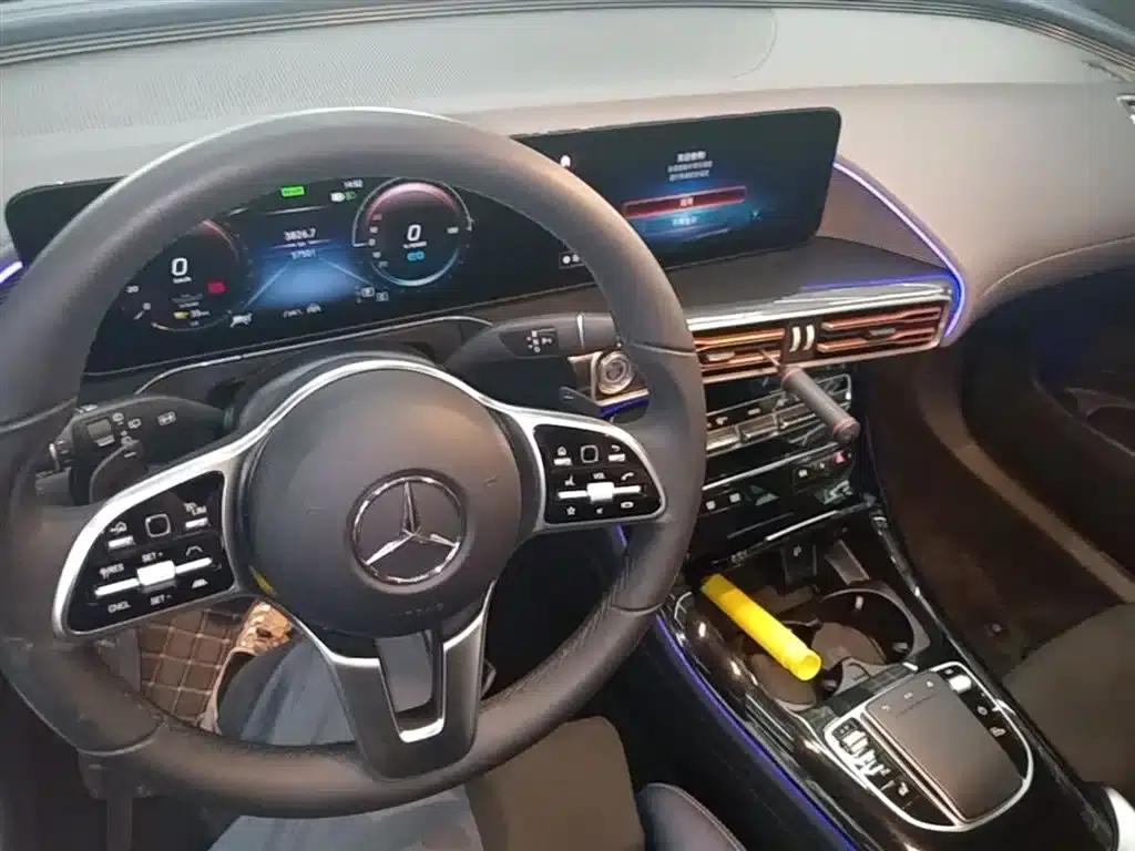 Mercedes-Benz EQC 2021 Model EQC 400 4MATIC — миниатюра 10