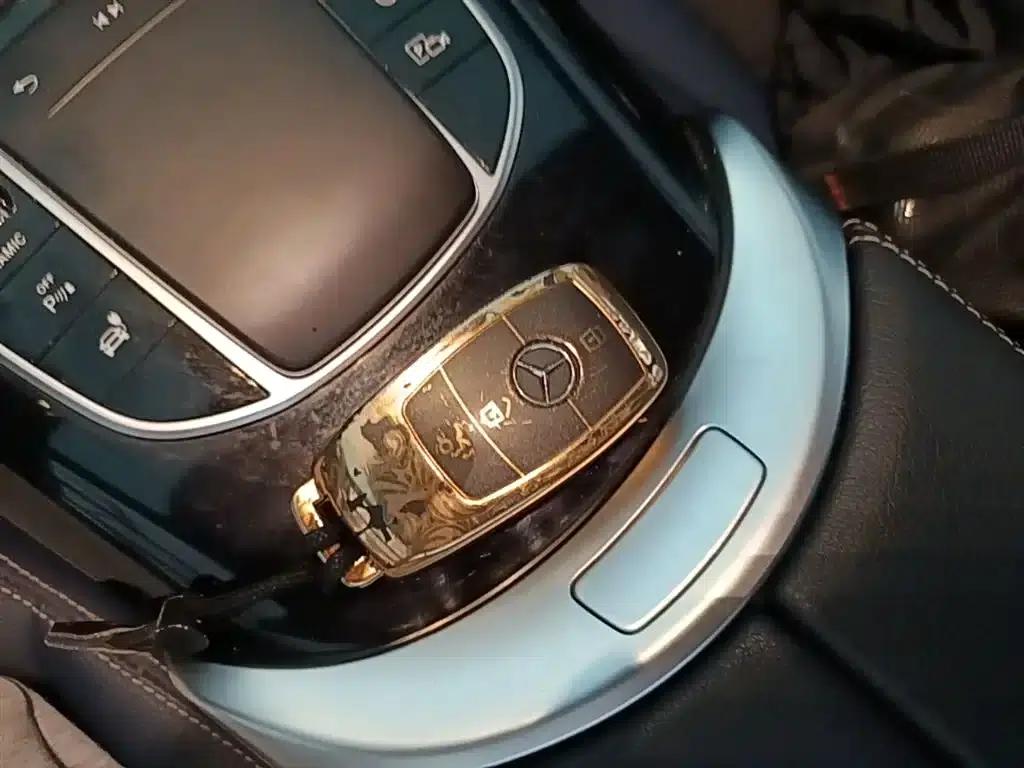 Mercedes-Benz EQC 2020 Model EQC 400 4MATIC — миниатюра 9
