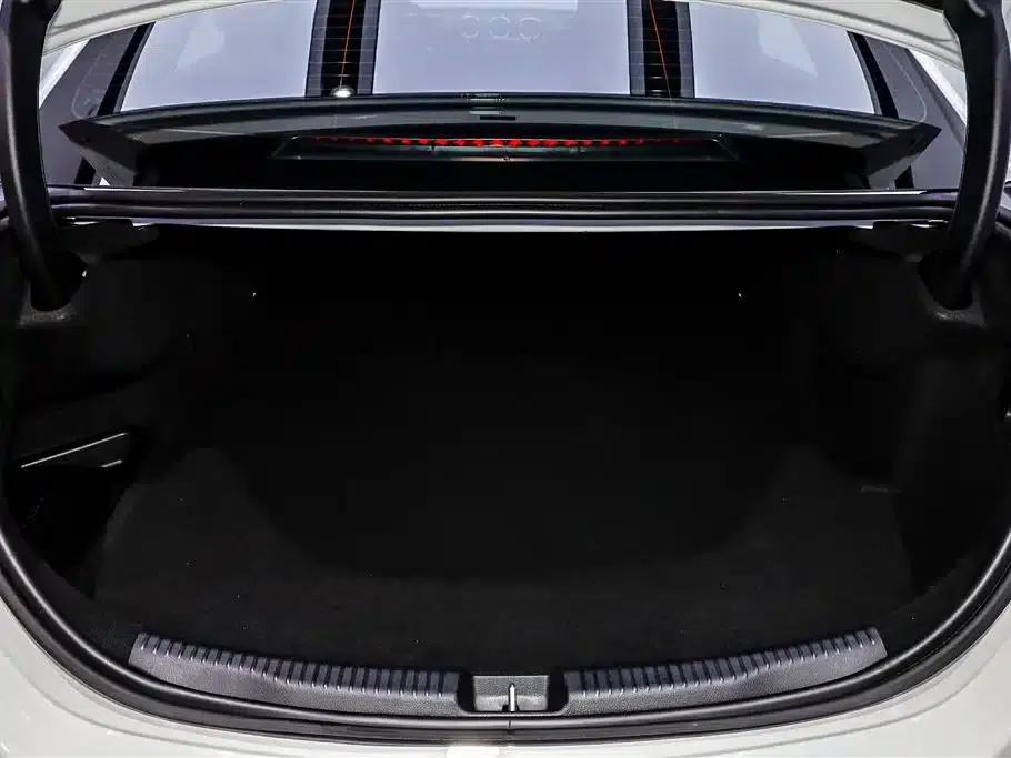 Mercedes-Benz C-Class PHEV 2024 Facelift C 350 eL — миниатюра 31