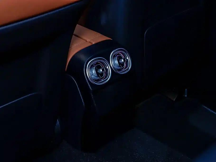 Mercedes-Benz C-Class PHEV 2024 Facelift C 350 eL — миниатюра 9