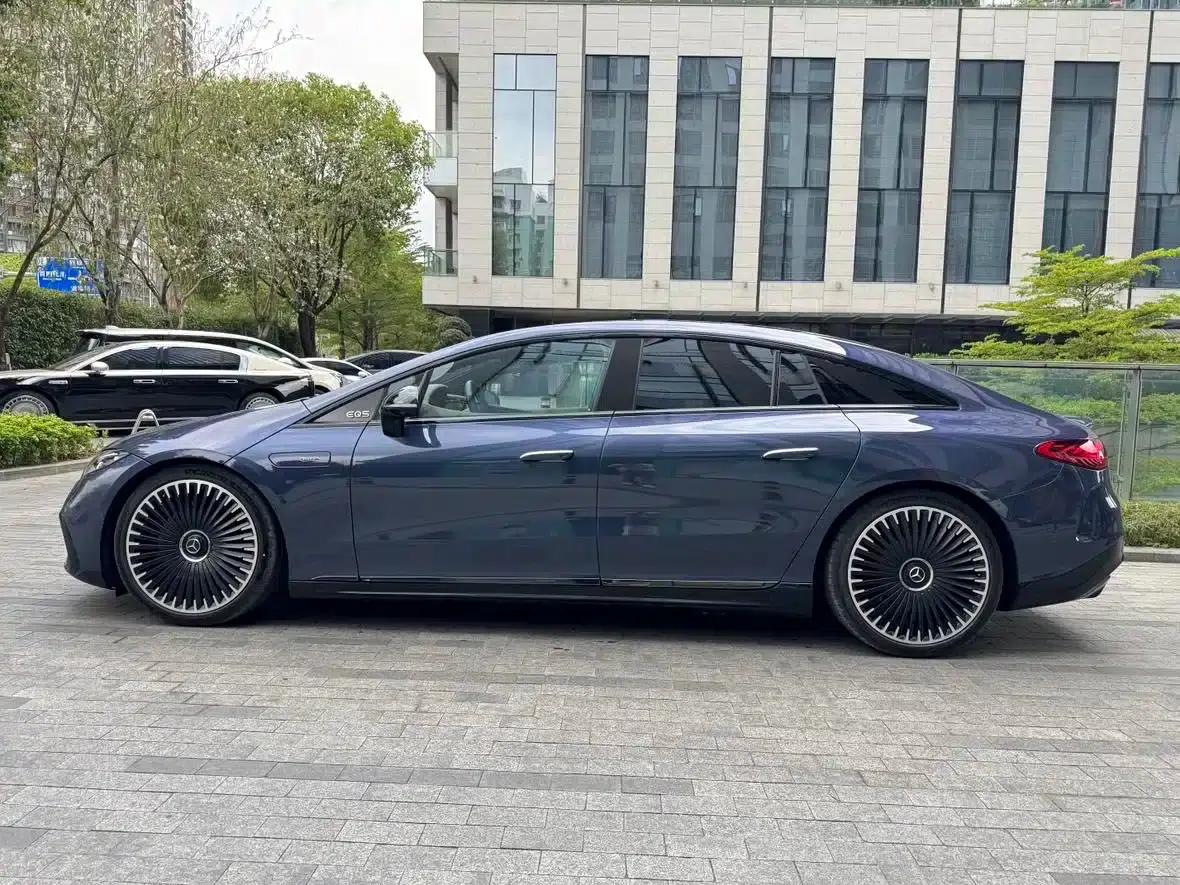 2022 Mercedes-Benz EQS AMG 53 4MATIC+ — миниатюра 5