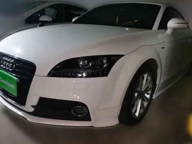 Audi TT 2013 TT Coupe 45 TFSI White Classic Edition