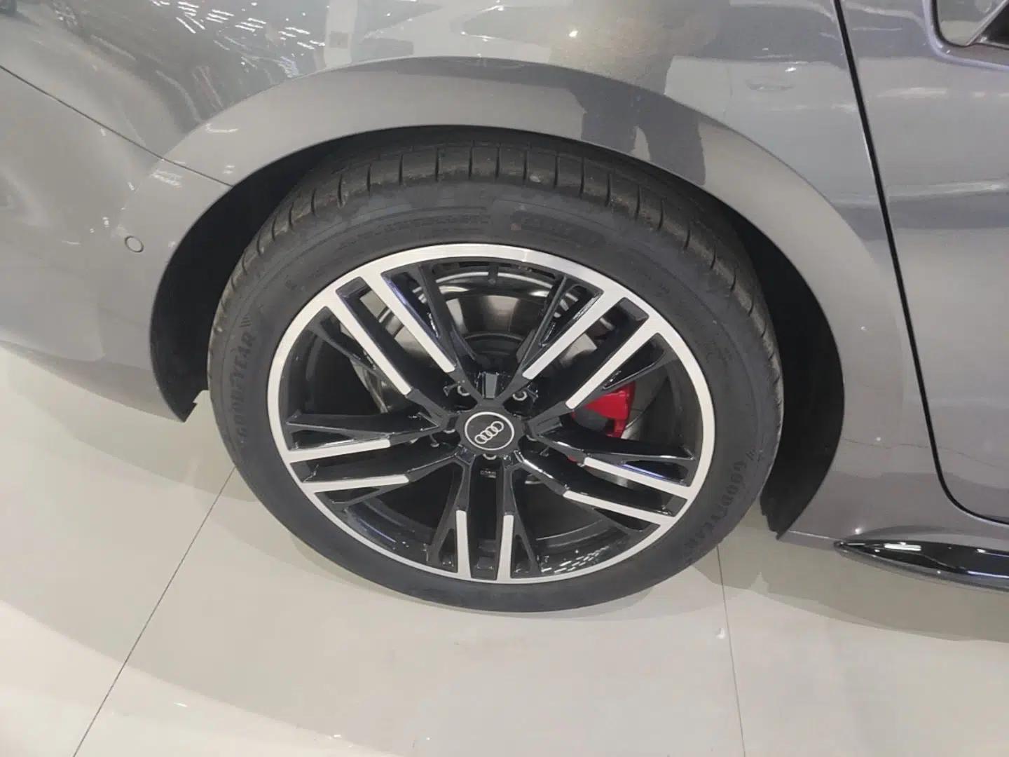Audi A5L 2026 2.0T Sport quattro — миниатюра 10