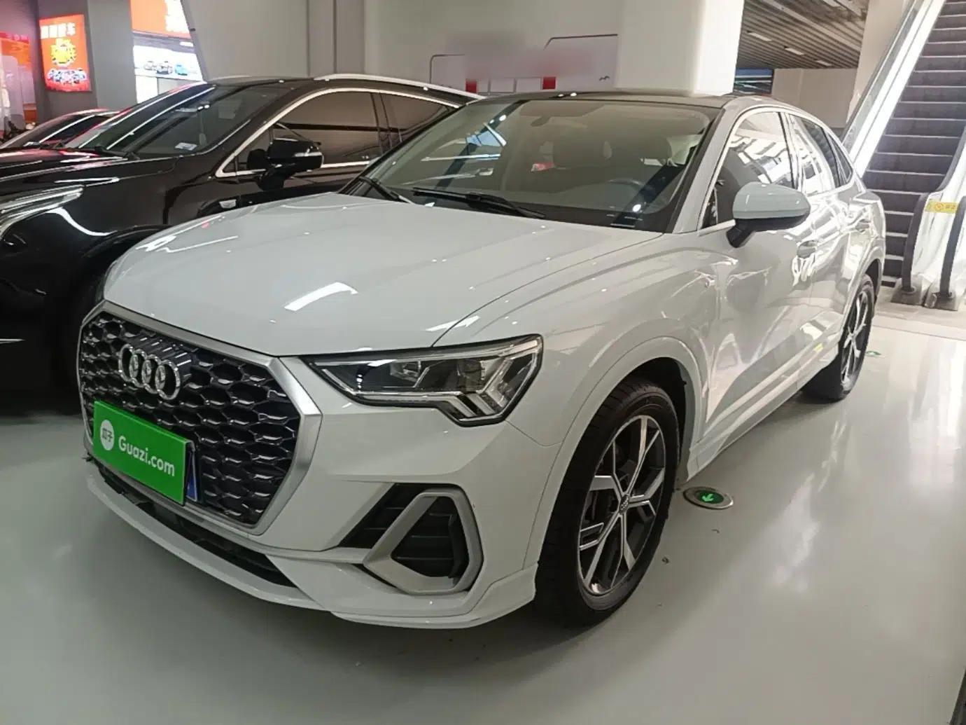 Audi Q3 Sportback 2020 40 TFSI Fashion Model — миниатюра 1