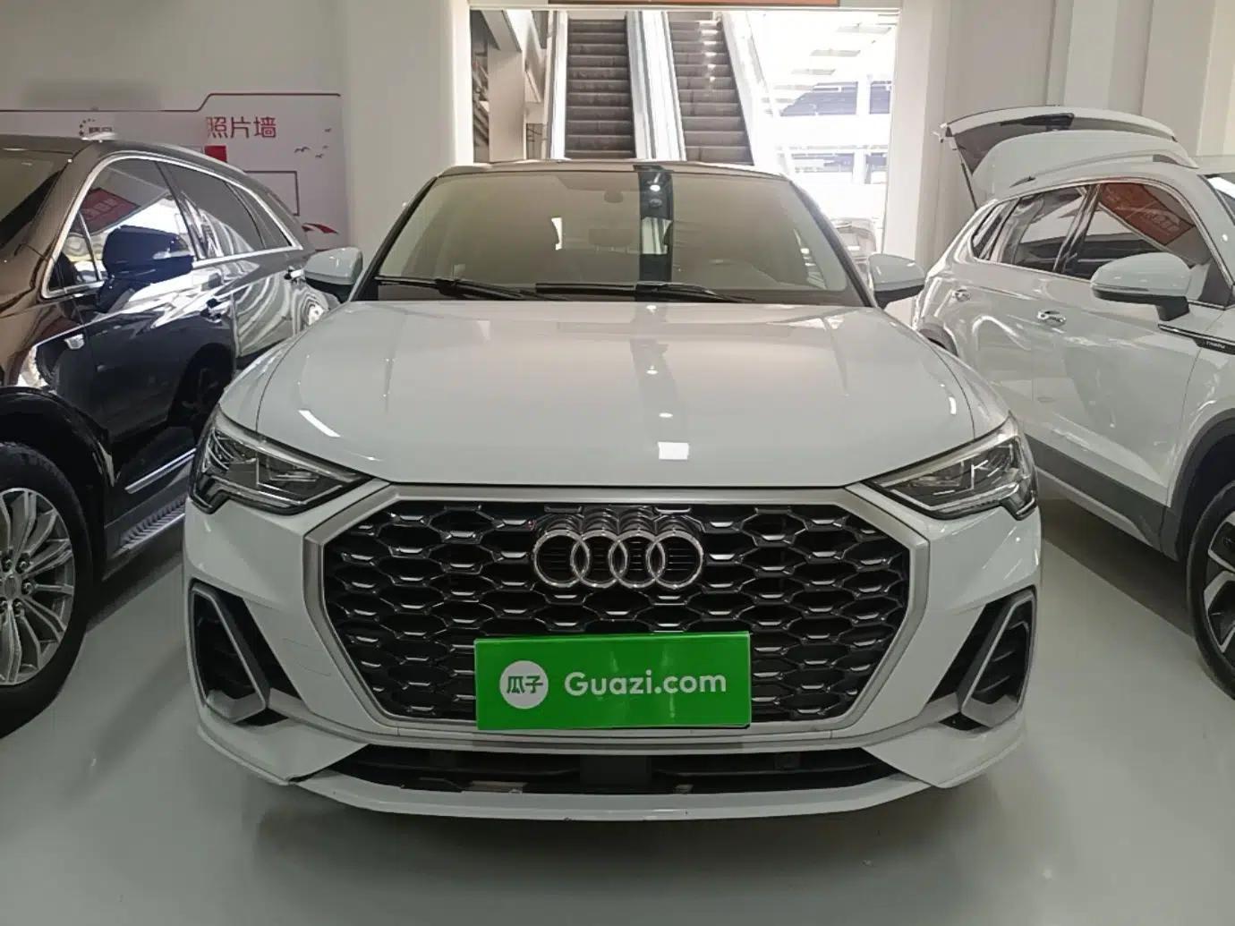 Audi Q3 Sportback 2020 40 TFSI Fashion Model — миниатюра 2