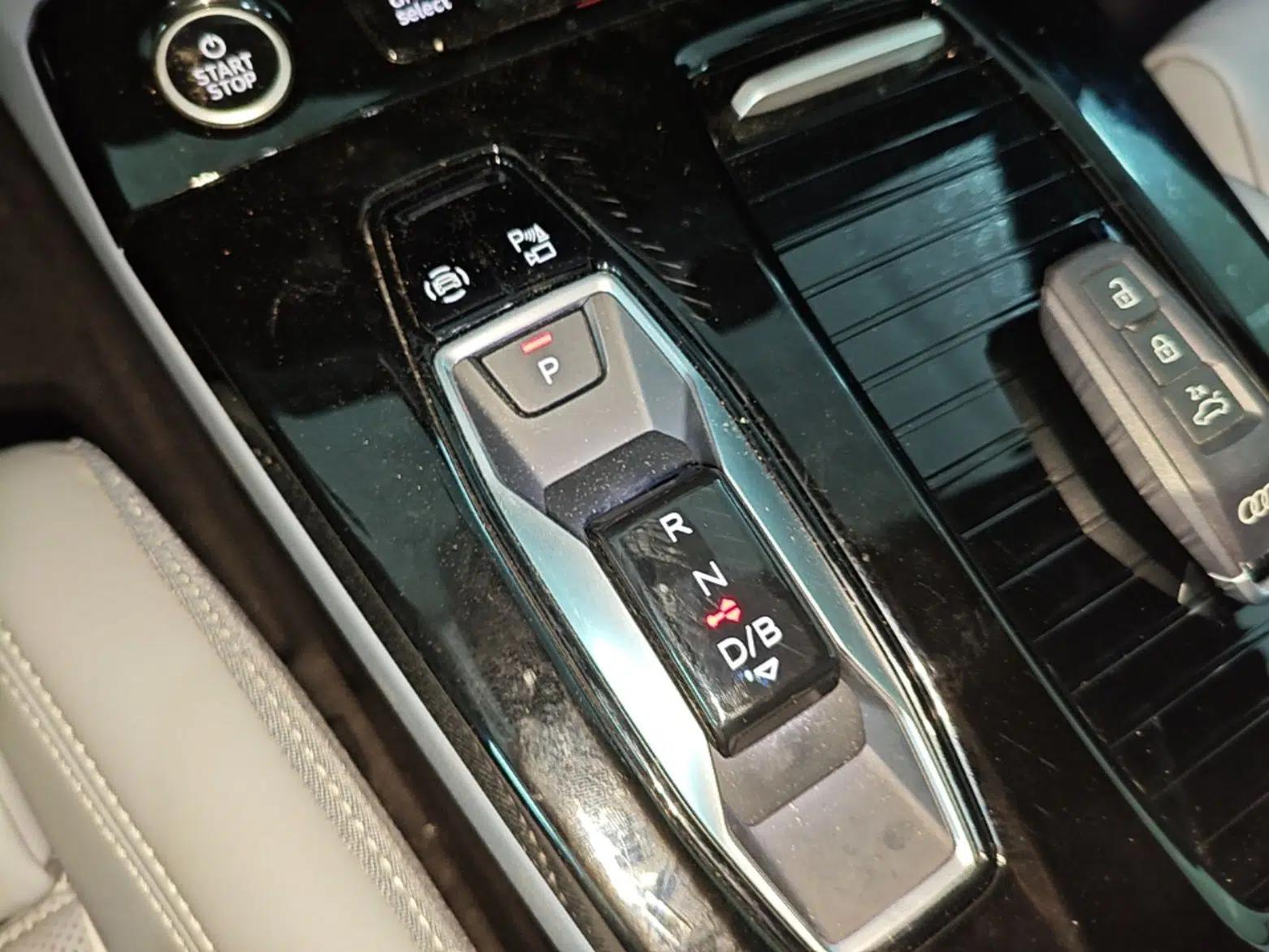 Audi Q6L e-tron 2026 First Launch Navigation Edition — миниатюра 17