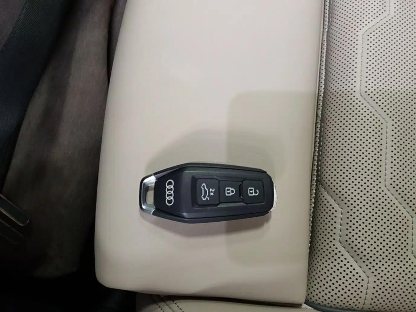 Audi Q6L e-tron 2026 First Launch Navigation Edition — миниатюра 22