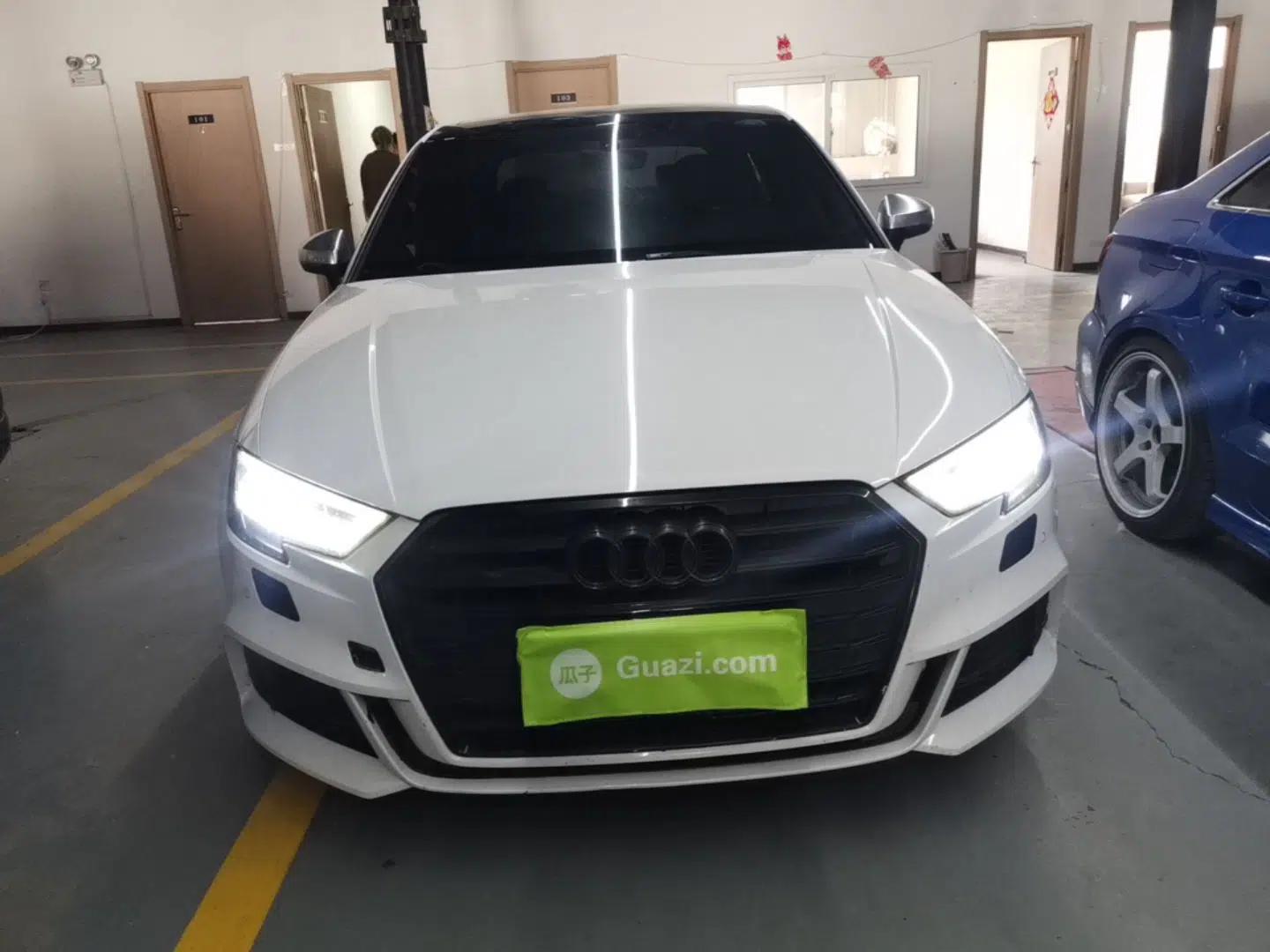 Audi S3 2017 Year Restyled S3 2.0T Limousine — миниатюра 2