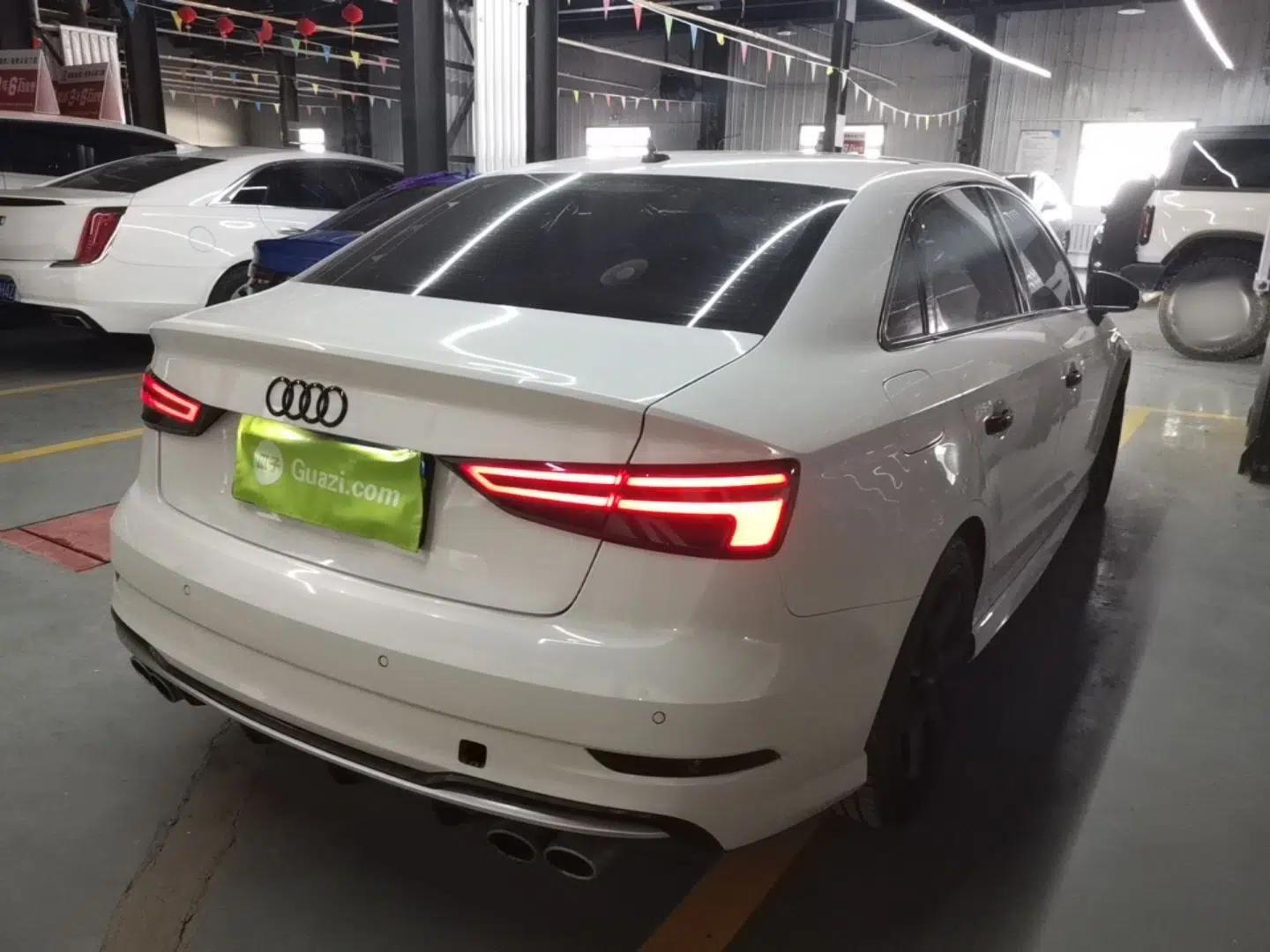 Audi S3 2017 Year Restyled S3 2.0T Limousine — миниатюра 4