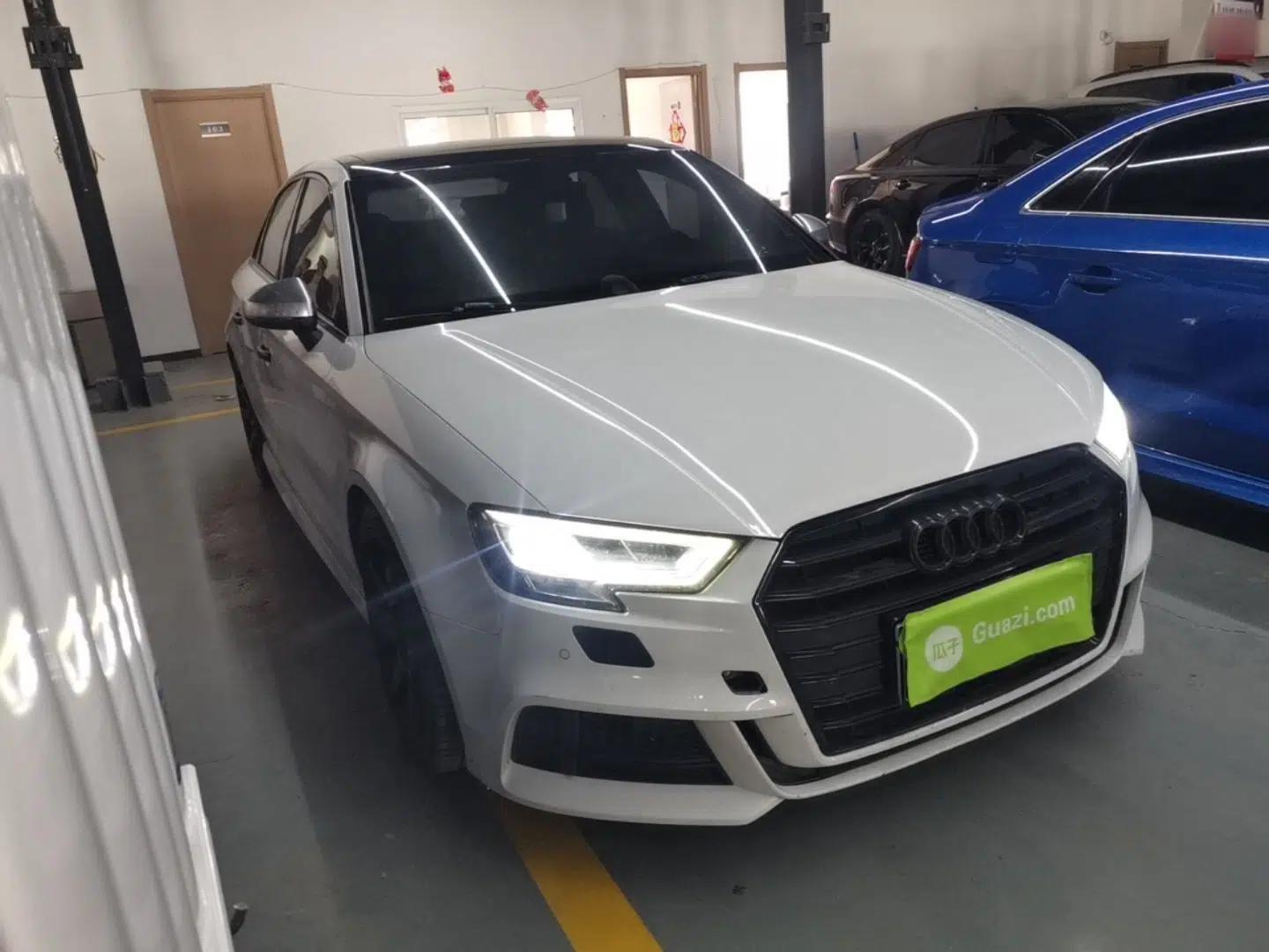 Audi S3 2017 Year Restyled S3 2.0T Limousine — миниатюра 6
