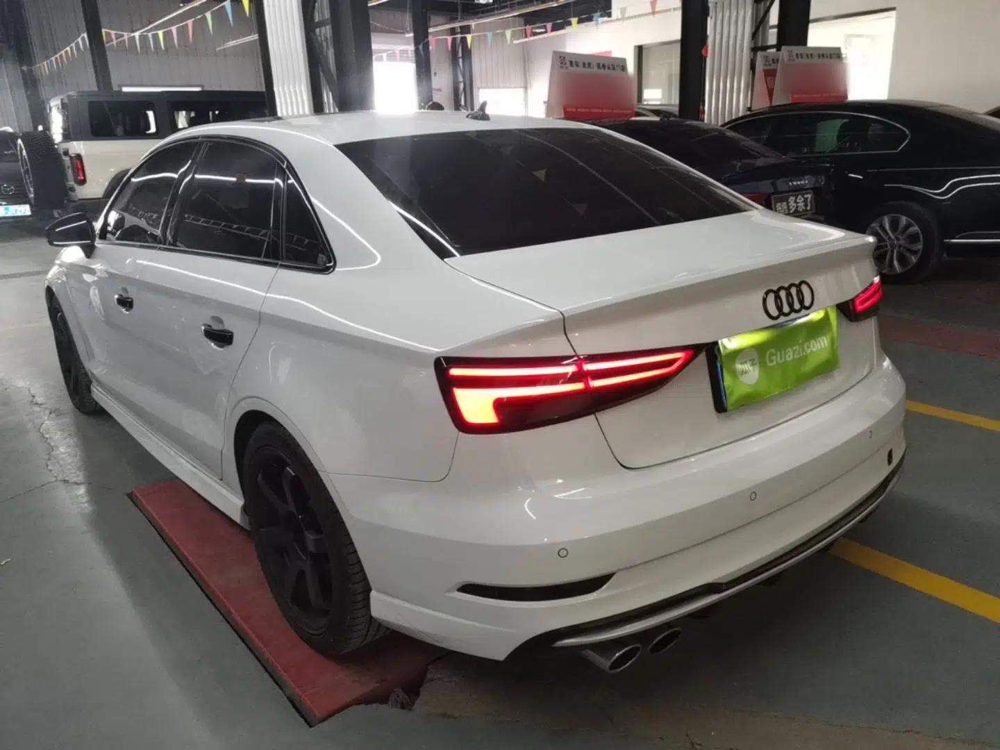 Audi S3 2017 Year Restyled S3 2.0T Limousine — миниатюра 7