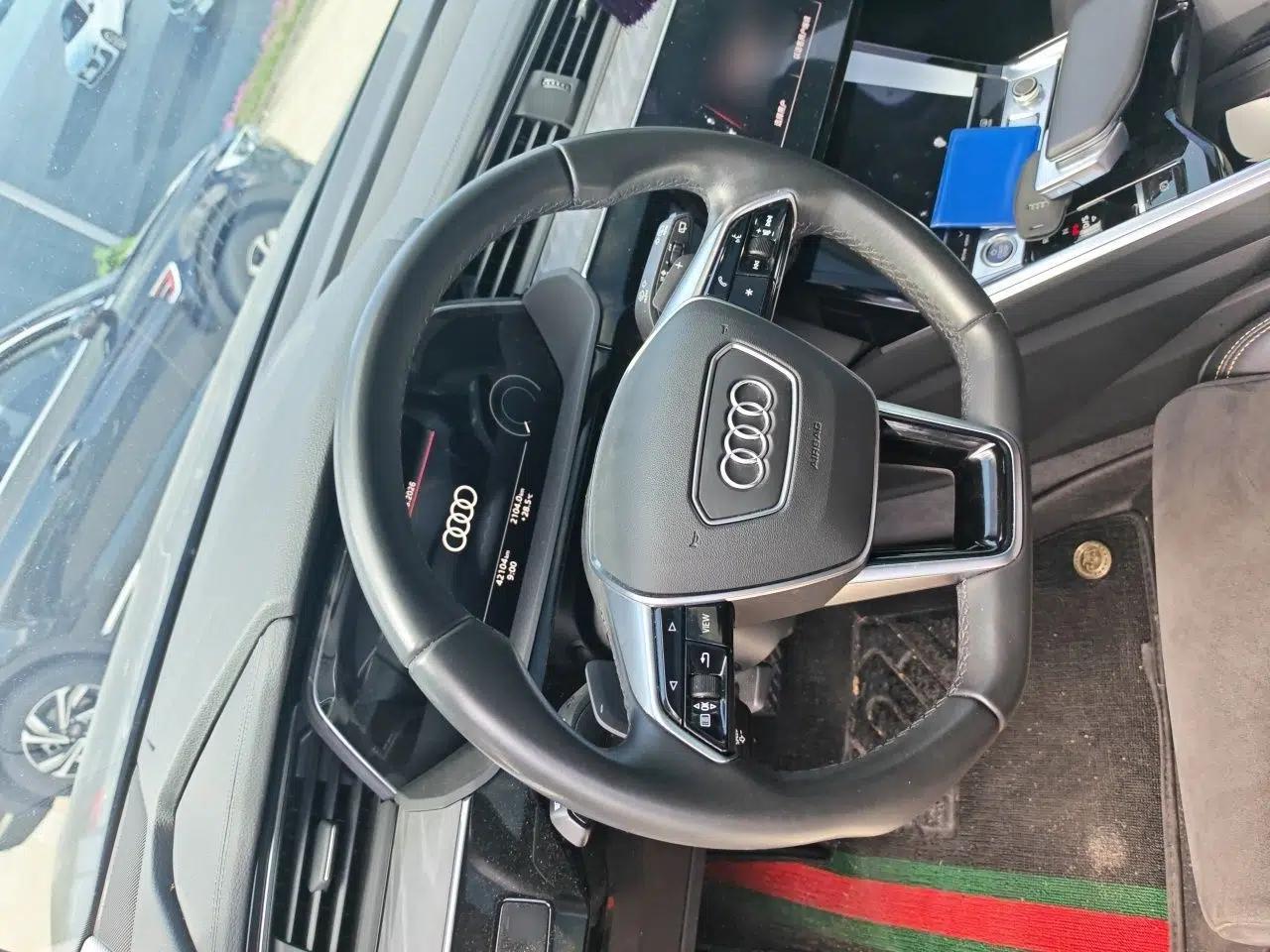 Audi e-tron 2021 50 quattro Prestige Edition — миниатюра 11